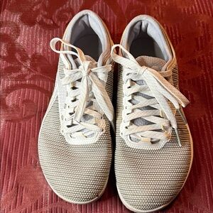 Reebok Cream Cushioned Sneakers